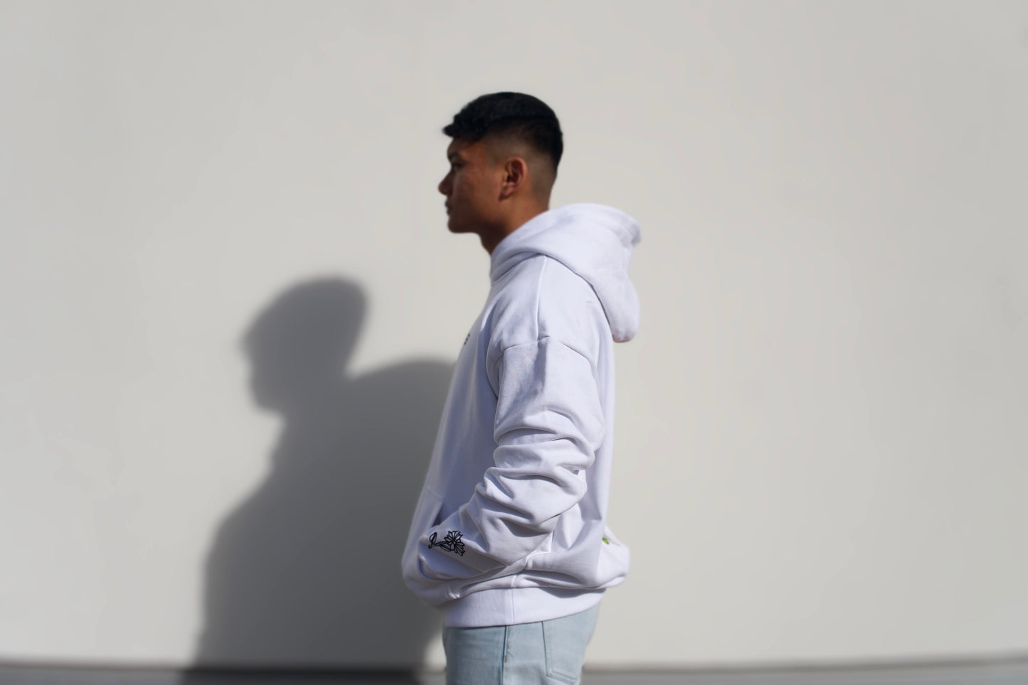 LEVNTATE / Flower-Drop Oversize Hoodie (weiß)