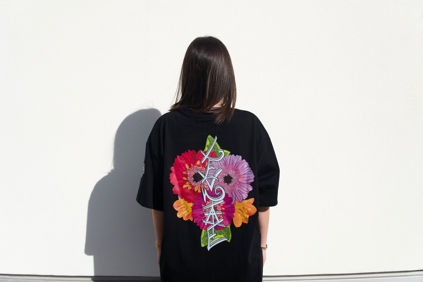 LEVNTATE / Flower-Drop Oversize T-Shirt (schwarz)