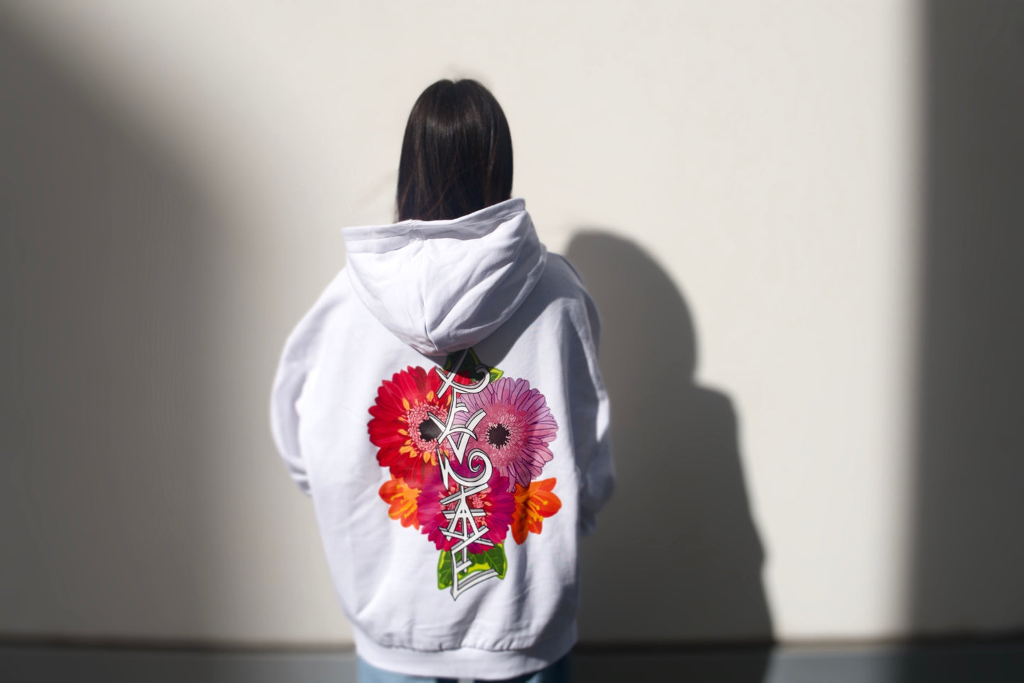 LEVNTATE / Flower-Drop Oversize Hoodie (weiß)